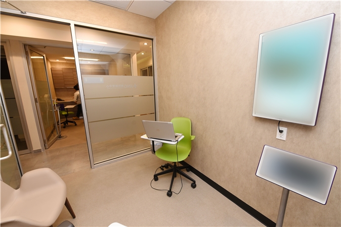 荆彤 clinic photo